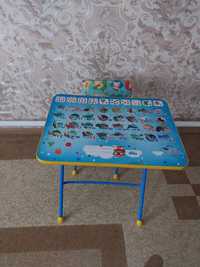 детский компьютерный  стол