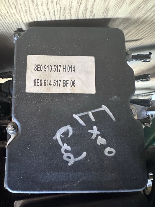 ABS модул Audi A4 Seat Exeo Seat Leon