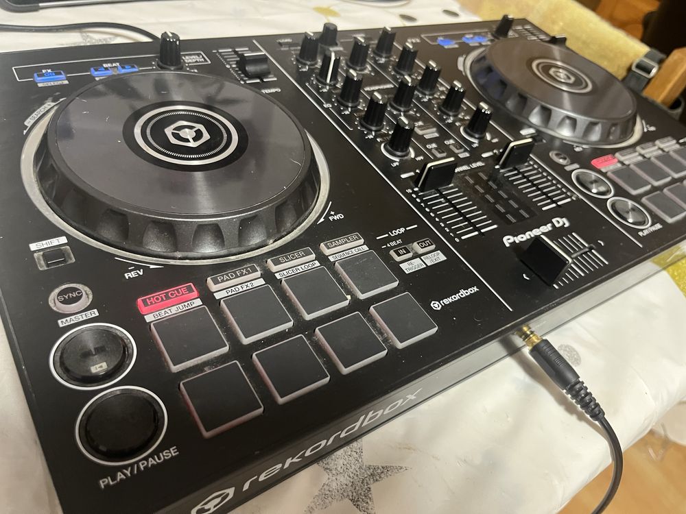 Pioneer DDJ-RB Dj конзола