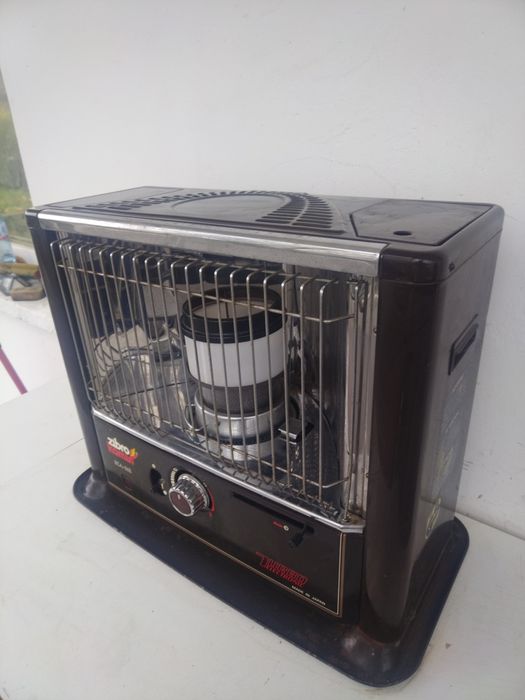 Отоплителна печка натечна ГАЗ, течен парафин, керосин
За отопление на