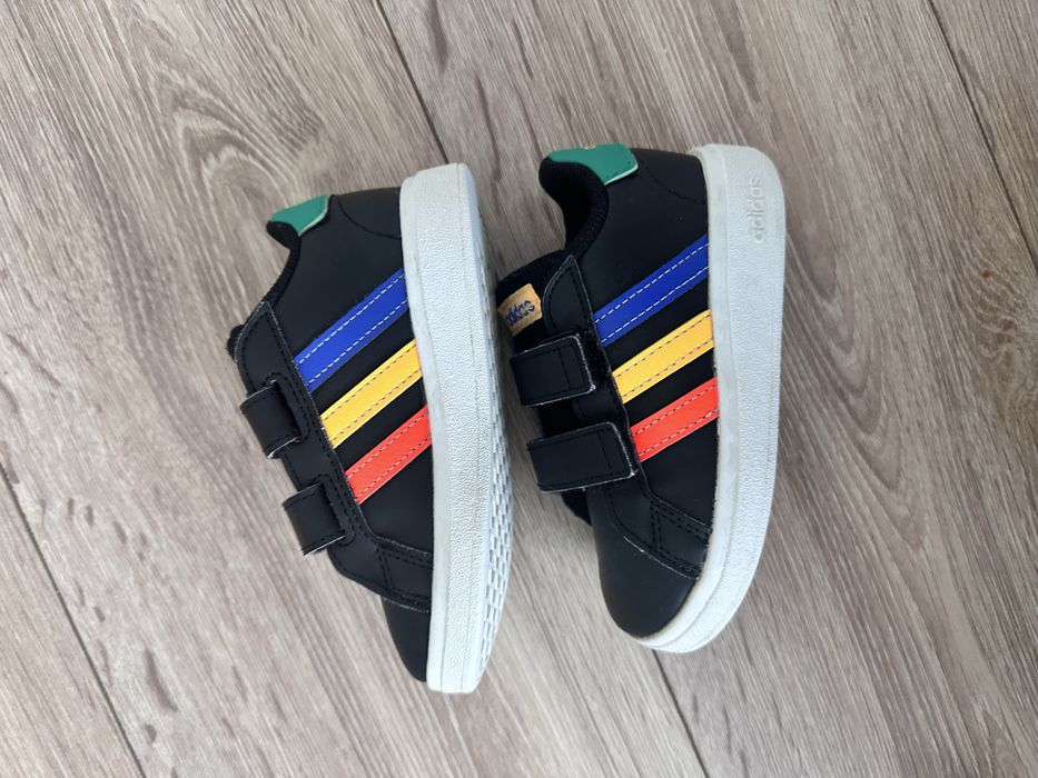 Маратонки Адидас 23номер