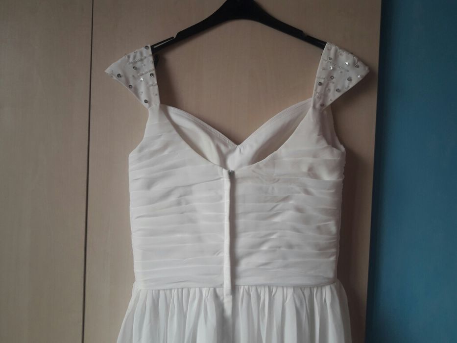 Семпла Сватбена рокля