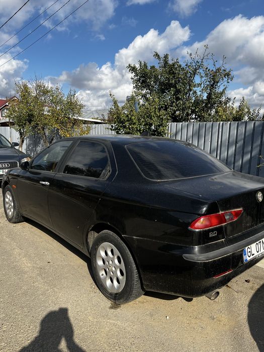 Vand Alfa romeo 2000 2.0 benzina sau schimb cu atv