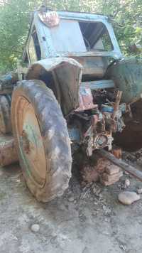 Traktor belarus t80