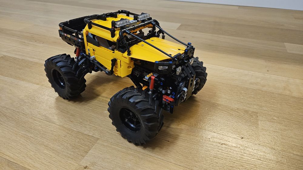 Lego technic 42160