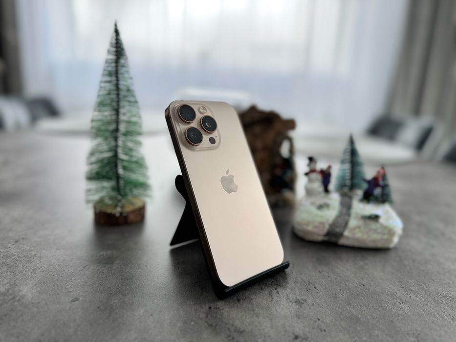 Iphone 16 Pro (Gold)