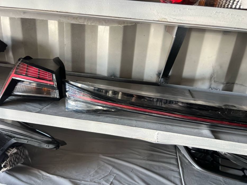 Hyundai Elantra oldi orqa faralar