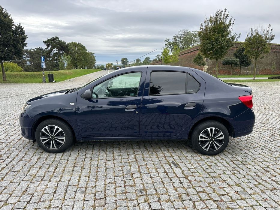 Vând Dacia Logan ||