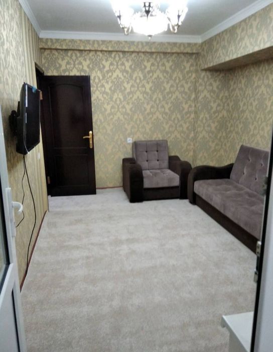 Квартира на Ц5-метро А.Кадырий 2/2/4 общ пл 52м с обстановкой