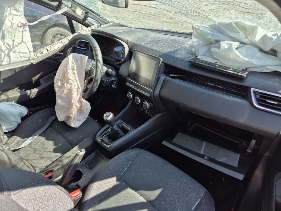 Dezmembram Renault Clio 5, an 2023, 1.0 TCE euro 6, cutie manuala 6+1