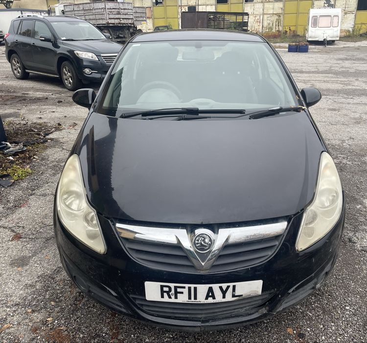 Opel corsa d 1.0 i на части