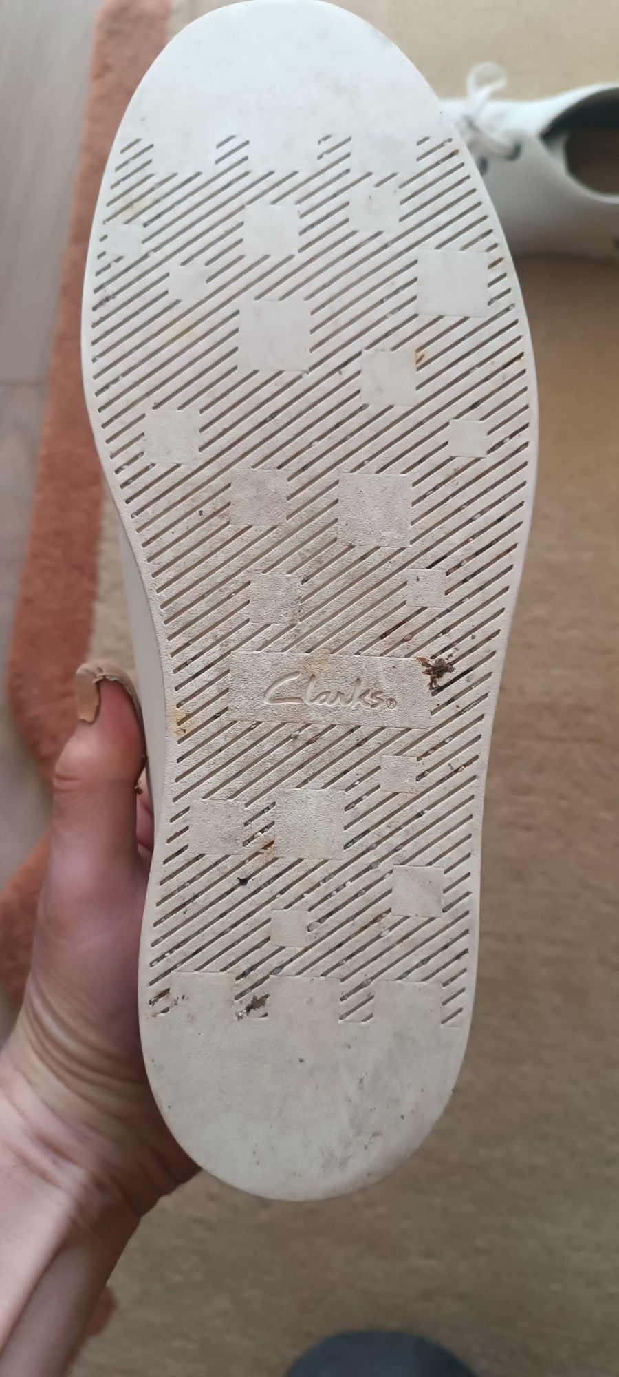 Кожени обувки Clarks