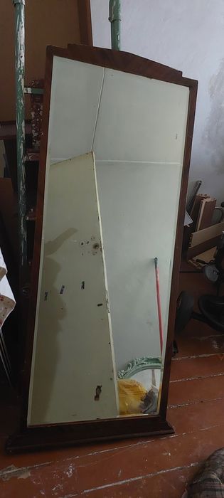 Зеркало СССР в хорошем состоянии