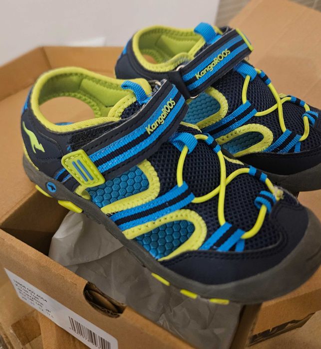 Боти за момче и сандали, номер 29