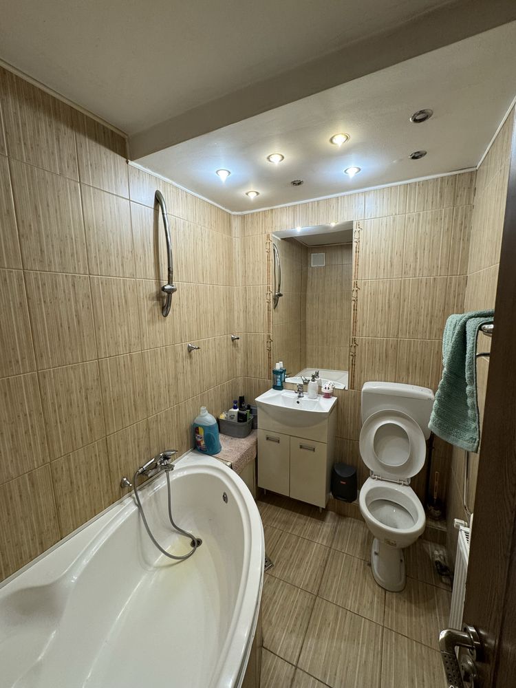 Apartament 4 camere Rahova