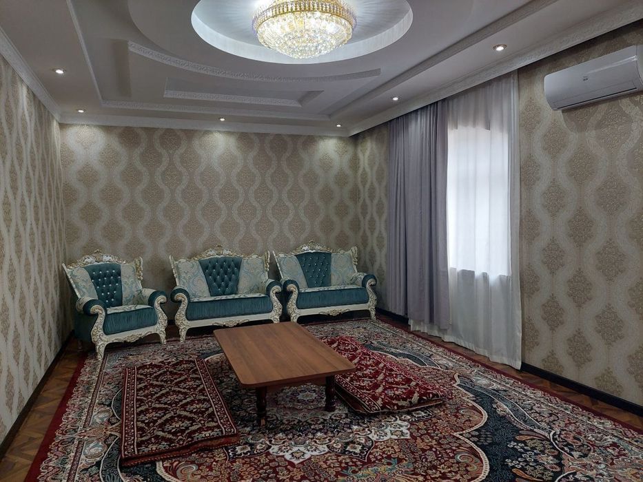 СРОЧНО!!! Продается Охунбобоев 6 соток 8 та хона Угловой