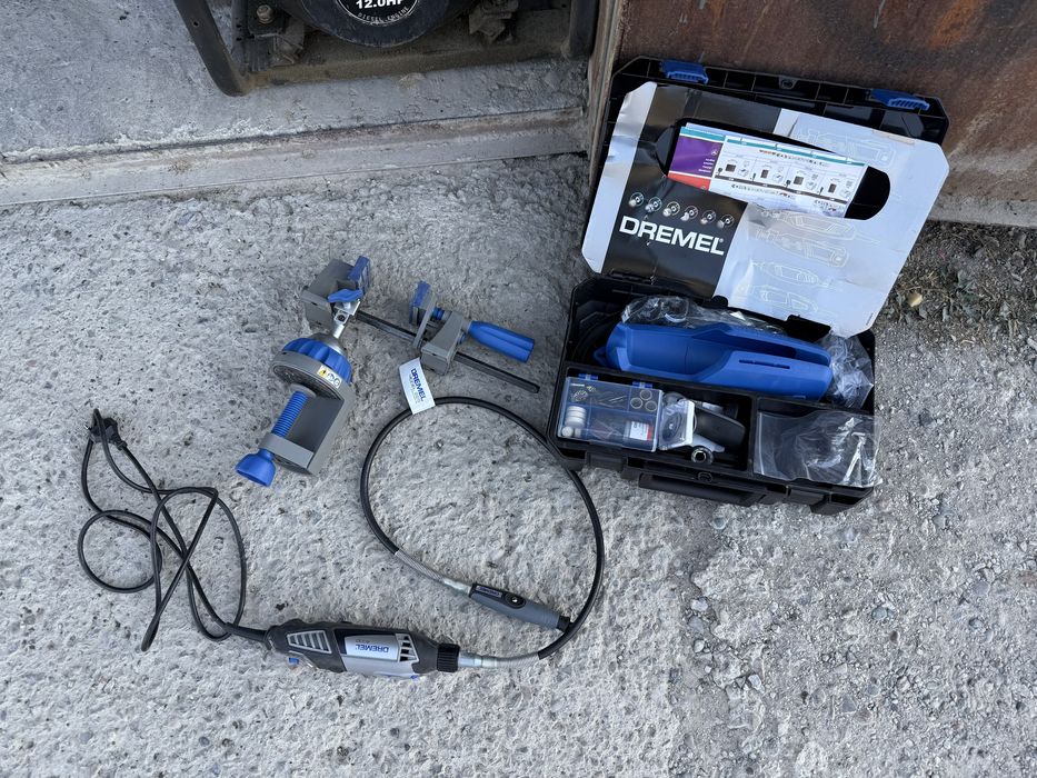 * DREMEL бормашинка оригинал Мексика почти новая в полоном комплекте