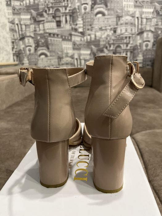 Отдам Туфли 38 размер