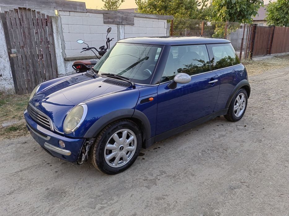 Mini one 2003 Lovit pret 3000 lei