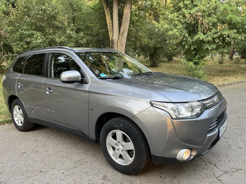Mitsubishi Outlander 2013, 4x4, 2.2d