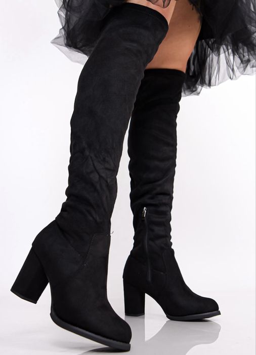 Чизми с висок ток