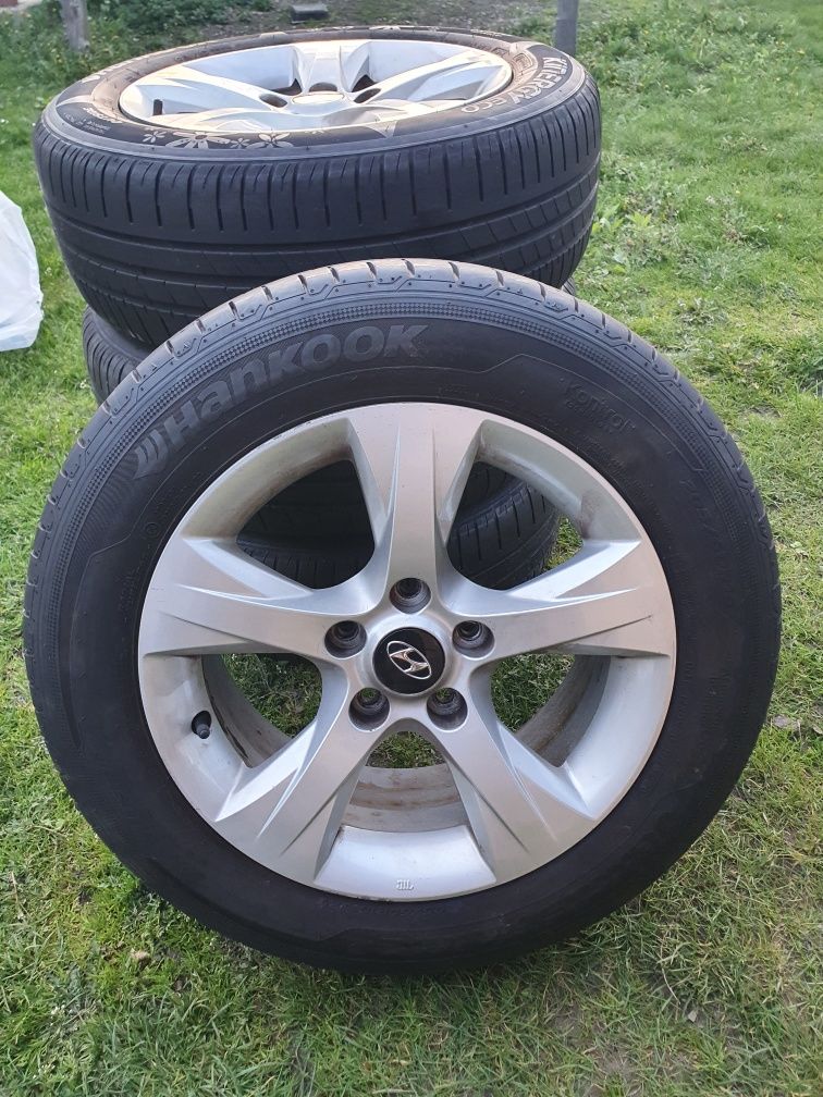 Vand jante originale hyundai / anvelope hankook R16