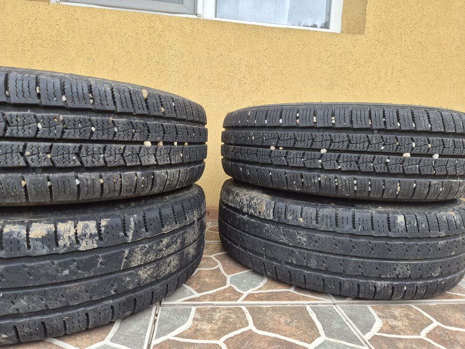 Vând roți  r14 r15 r16