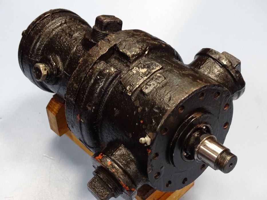 Хидропомпа ЛЗА сдвоена пластинчата