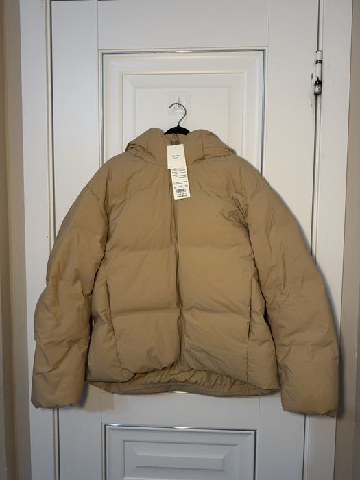 Демисезонная куртка UNIQLO с капюшоном