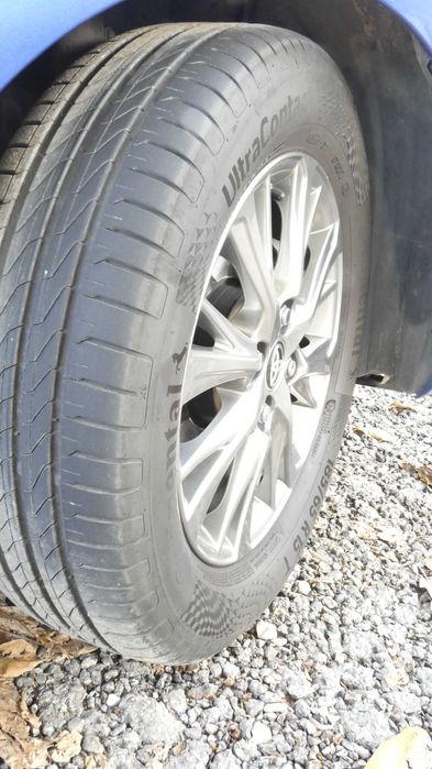 Toyota Yaris 2020г  40 000км