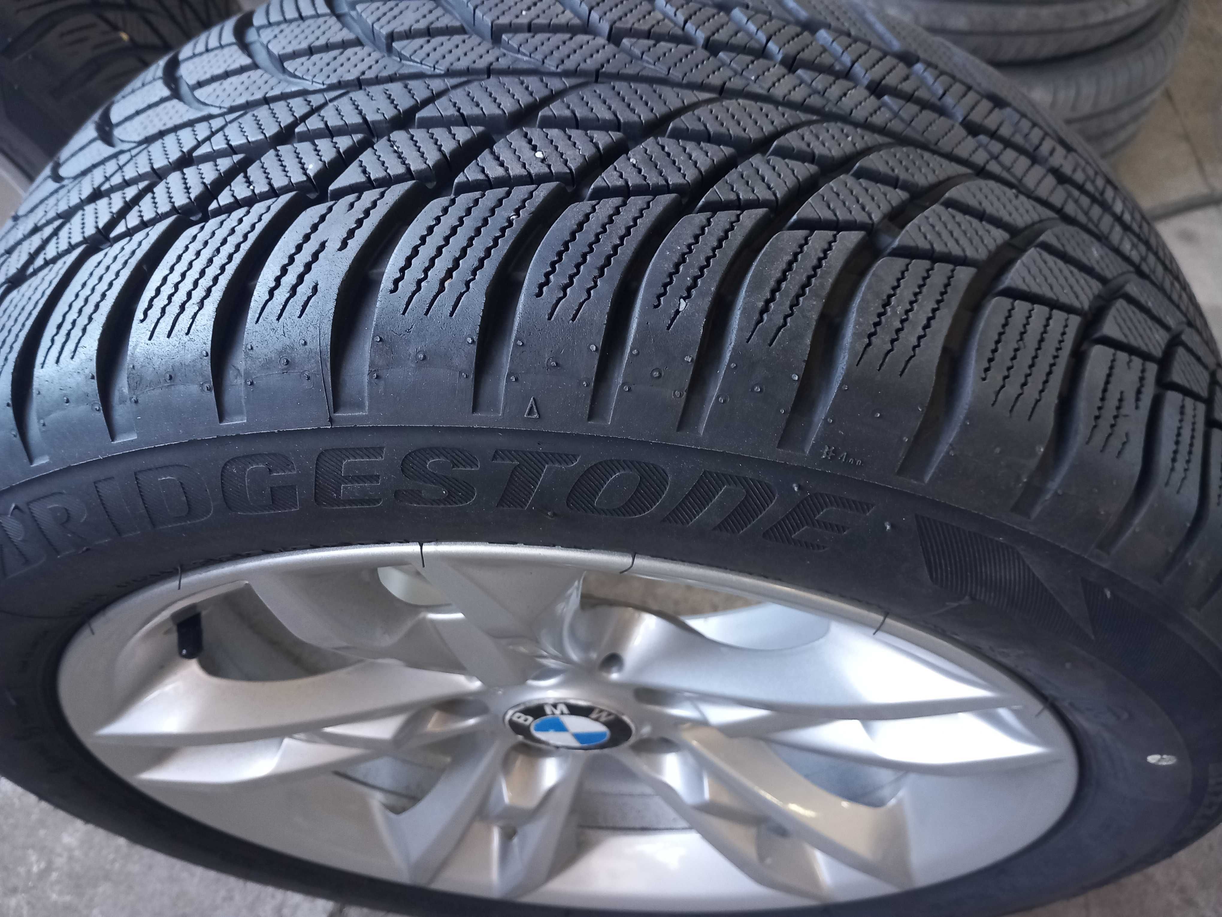 Oригинални джанти BMW X1/F48 X2/F39 - 17 цола +BRIDGESTONE 225/50 R17