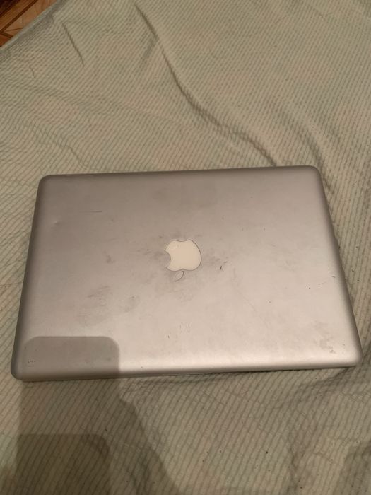 MacBook pro 2011