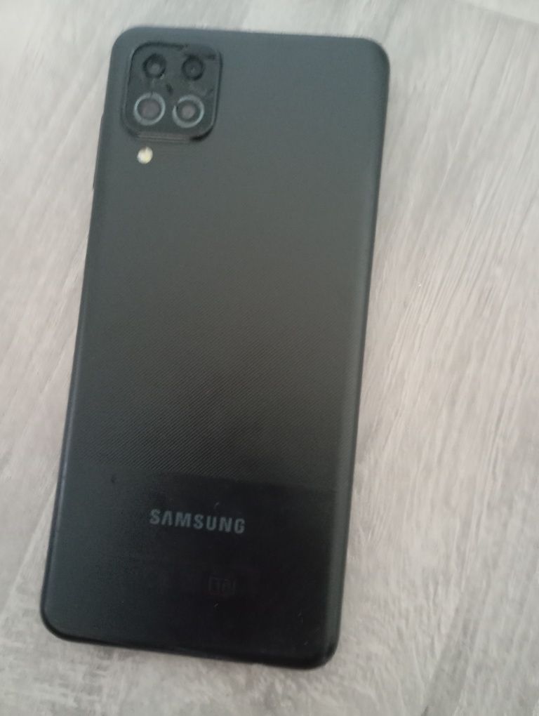 Galaxy A12 разбиты