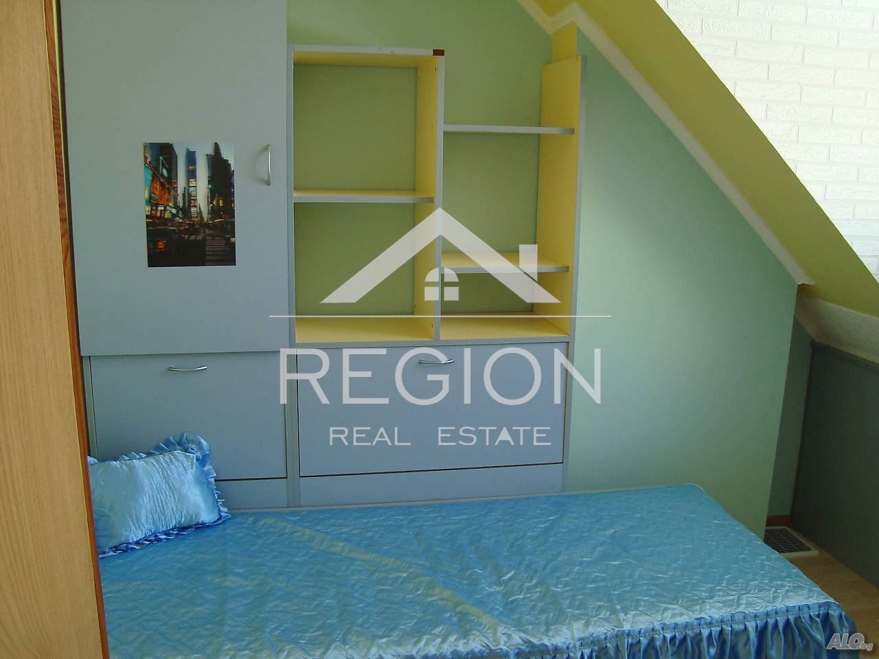 Дава се под наем Мезонет в Пловдив, Кършияка - 120 кв.м за 663 € - Снимка #2