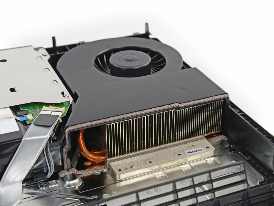 Техническое обслуживание (чистка) Sony PS4