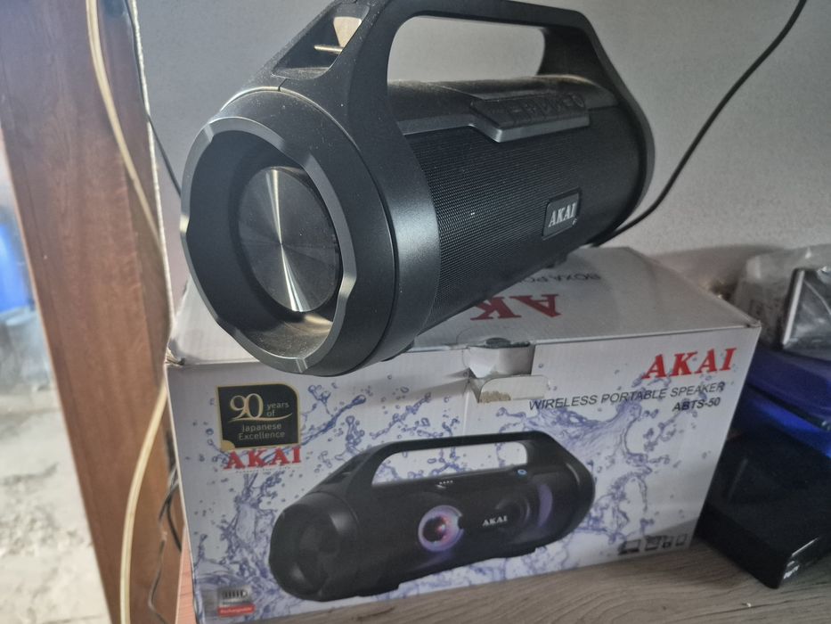 Boxe de vânzare pentru mai multe detalii sunați la nr de tel afișat