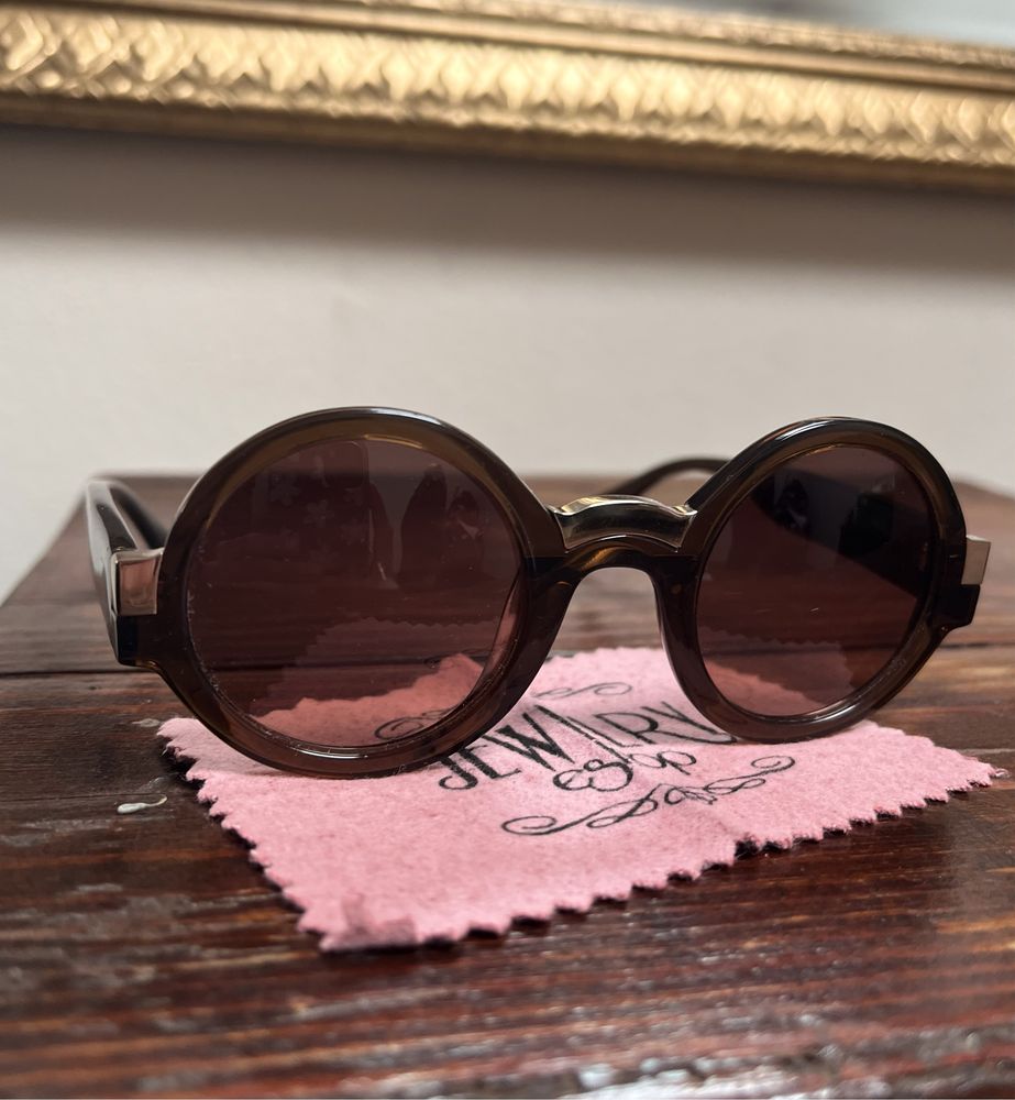 Ochelari de soare, Diane Von Furstenberg