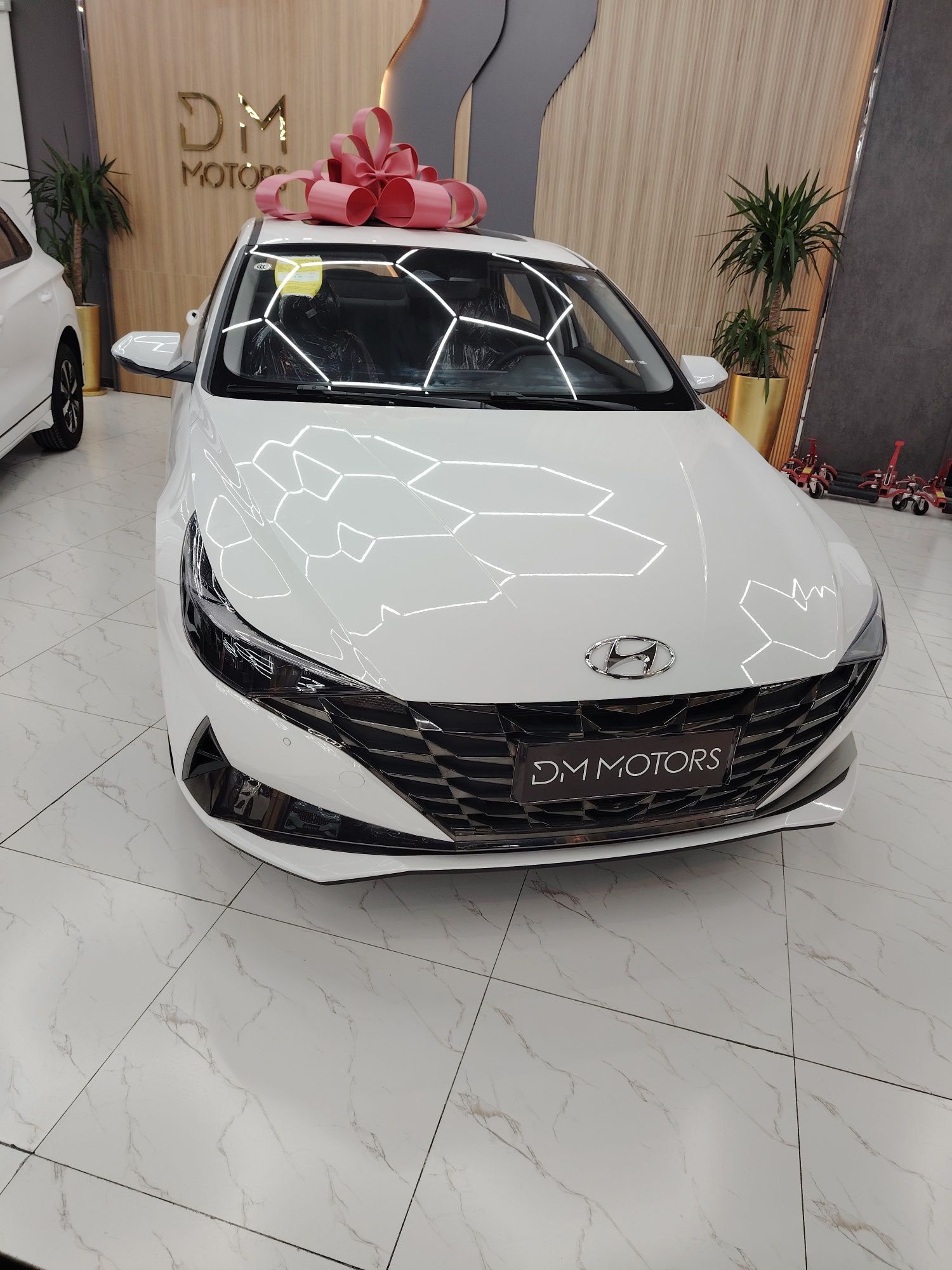 Hyundai Elantra новый салон.