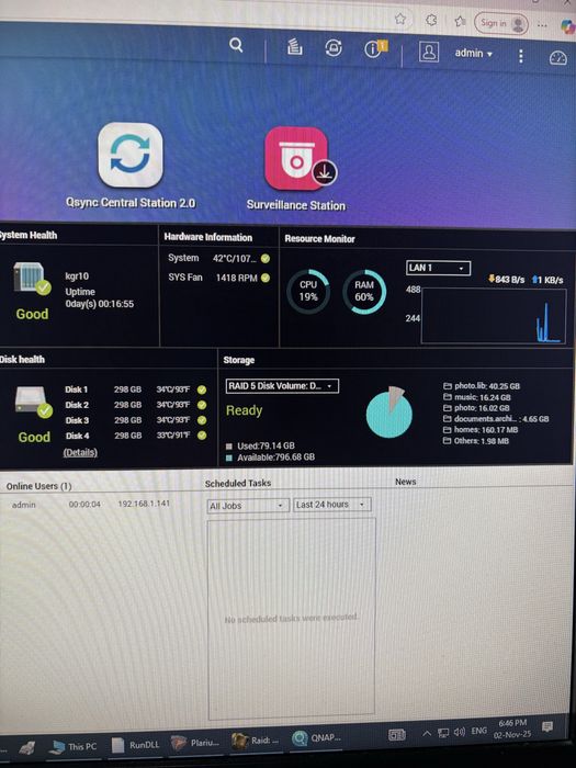 QNAP SS-439 Pro Turbo NAS cu 4x 320gb hdd 2.5 inch (SATA)