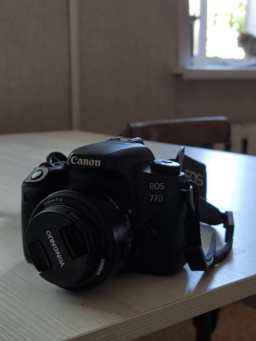 Продам фотоаппарат Canon 77 d