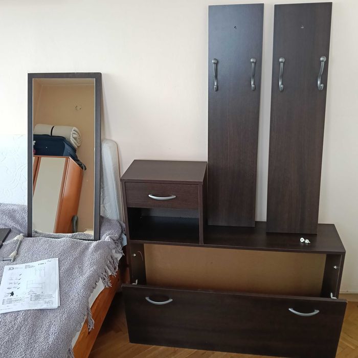 Компактно модулно портманто/антре с огледало, полуразглобено