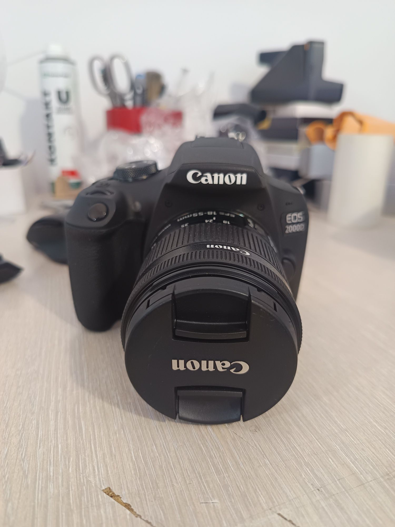 Aparat foto DSLR Canon EOS 2000D,24.1 MP, Negru +  EF-S 18-55mm IS II