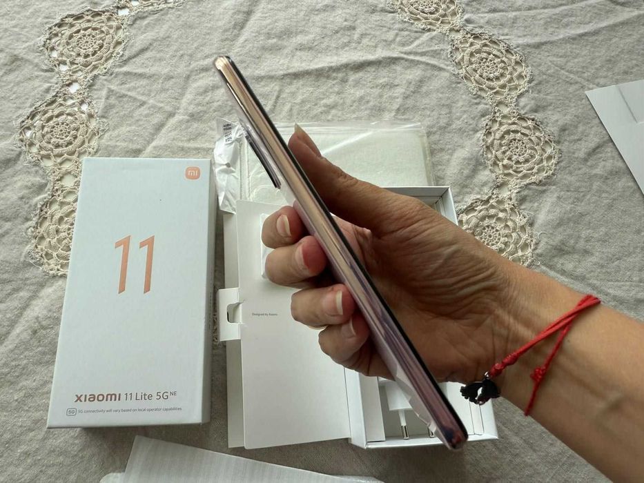 Xiaomi 11 Lite 5G NE 128GB 8GB RAM розов