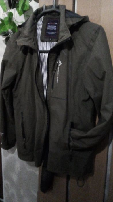 Мужская ветровка