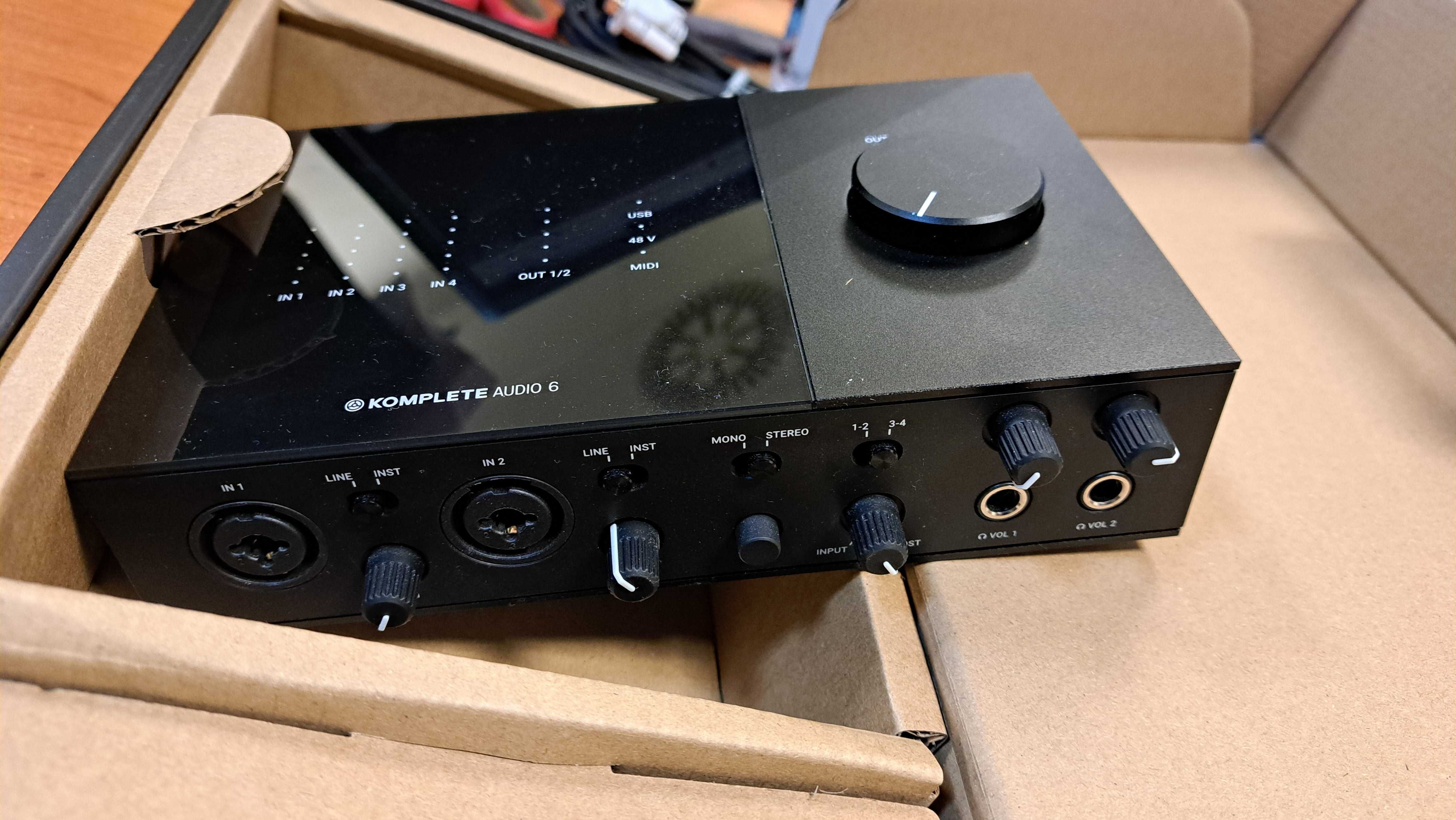 Звукова карта NI KOMPLETE AUDIO 6 MK2