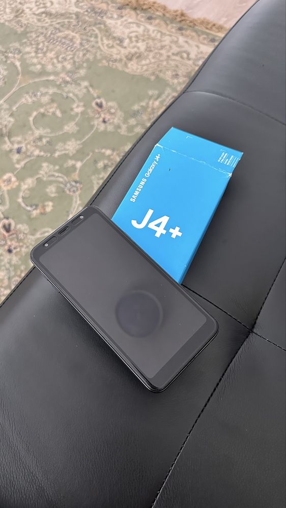 Samsung Galaxy J4 +.