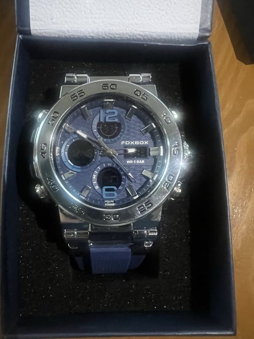 Almost brand new electric watch for sale