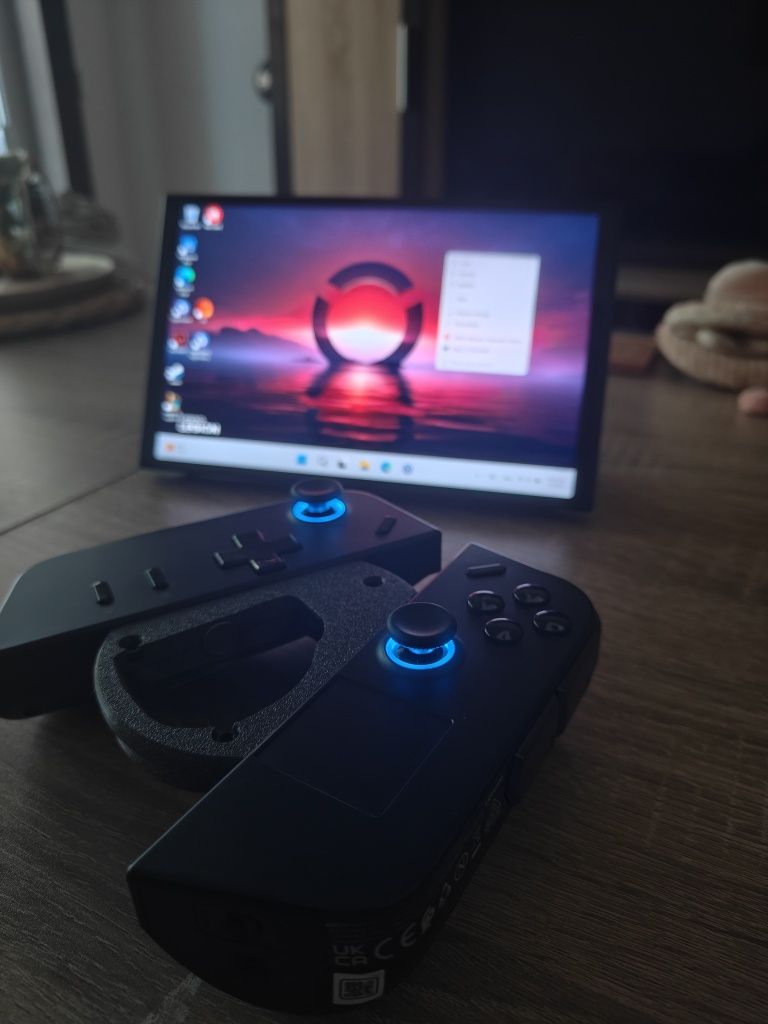 Конзола Lenovo legion go