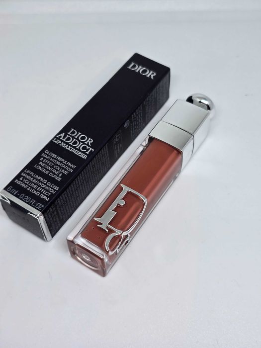 Разпродажба на нова и използвана козметика