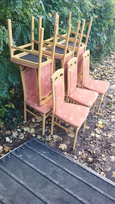 Vând scaune tapițate